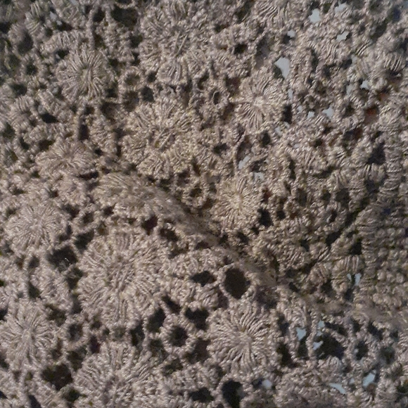 NWT Jr/Ms Off Shoulder Top - Picture 4 of 9